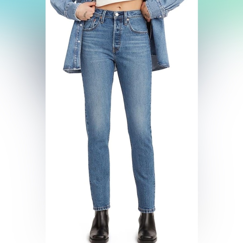 Levi’s 501 cropped denim